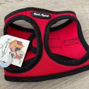 NWT Bark Appeal mesh harness